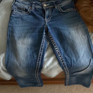 Silver jeans 29 L 32 medium wash (no holes)